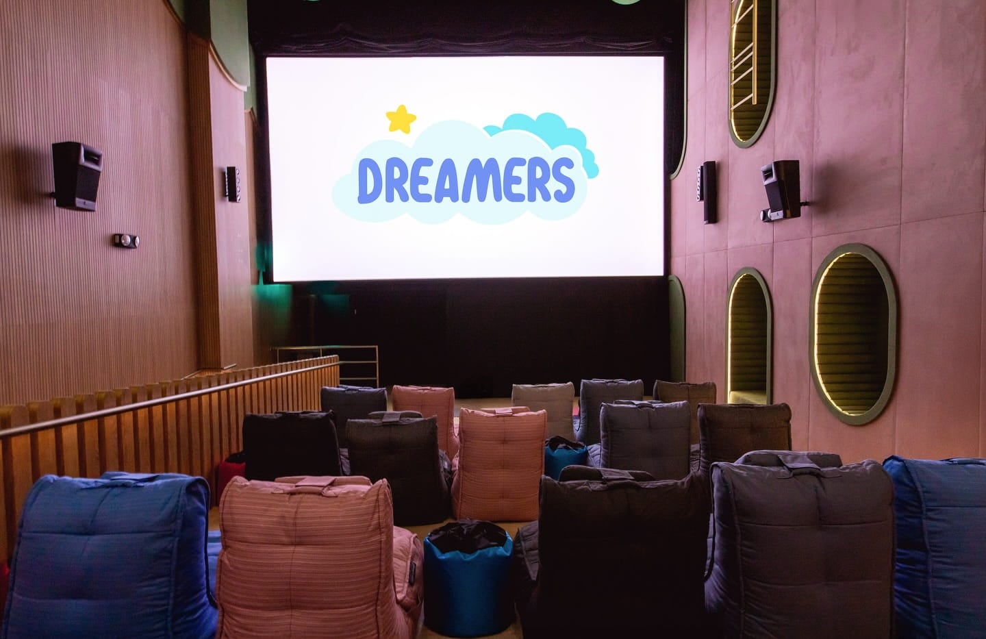 Dreamers at Shaw Lido - children seats