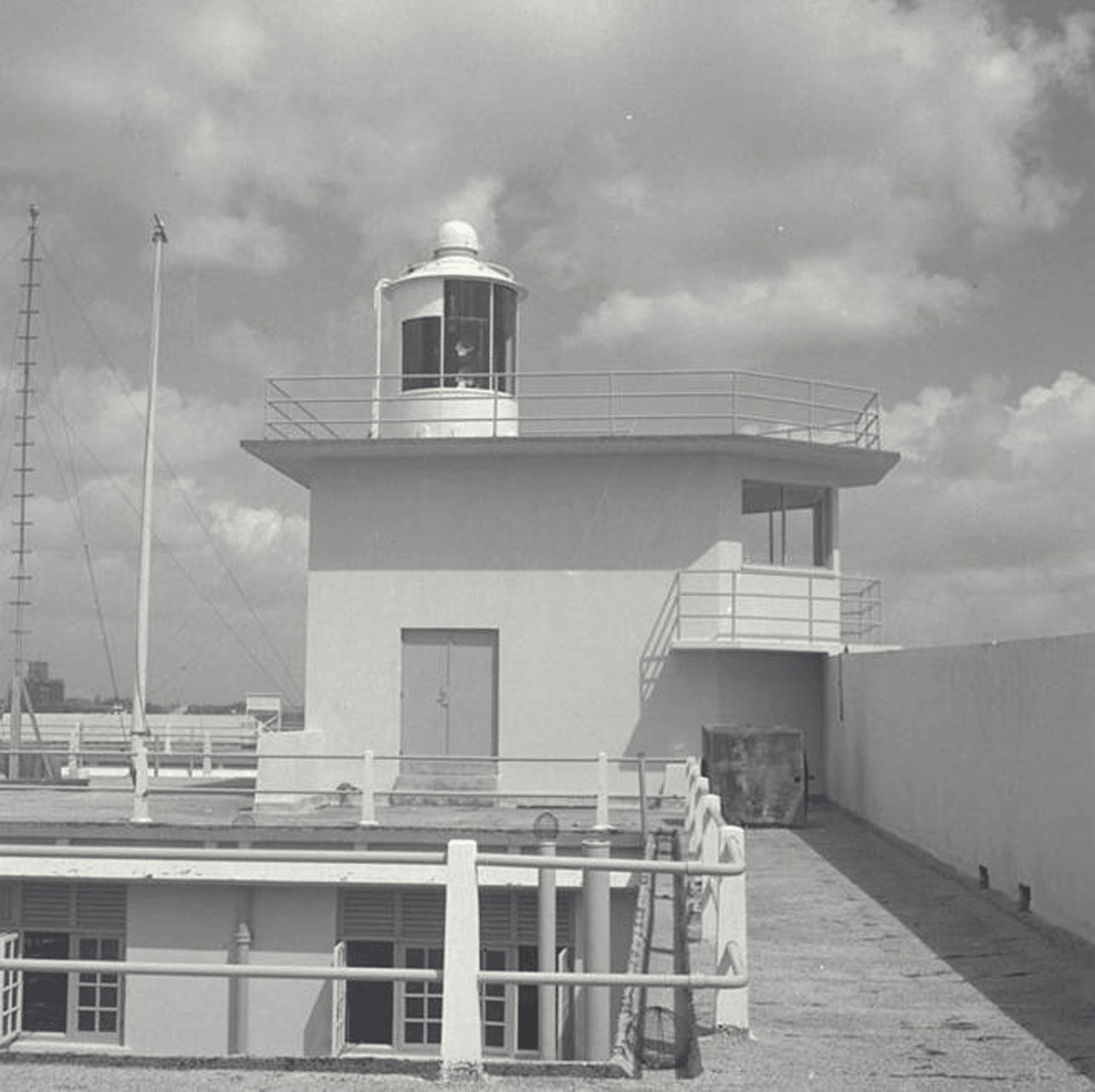 Fullerton Lighthouse