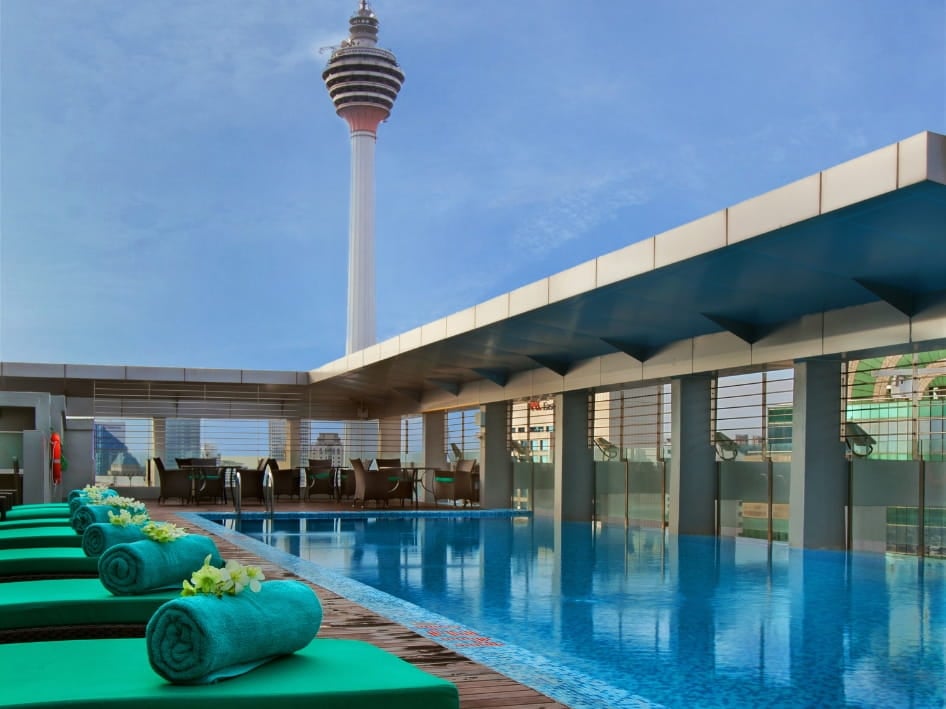 Hotels in KL with infinity pools - Parkroyal Serviced Suites