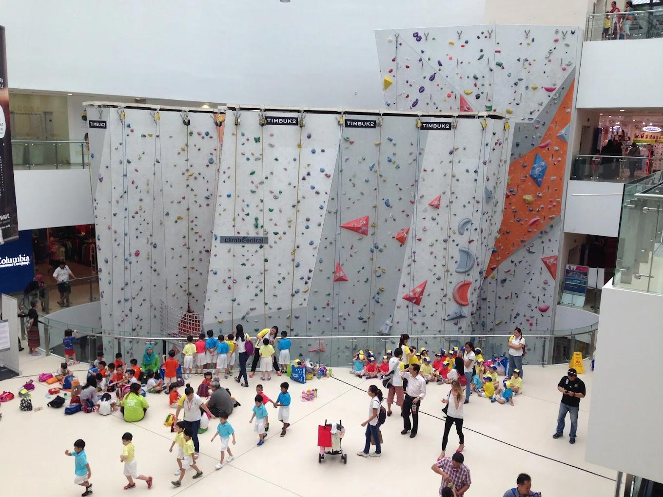 Kallang Wave Mall upgrade - Current Climb Central Wall