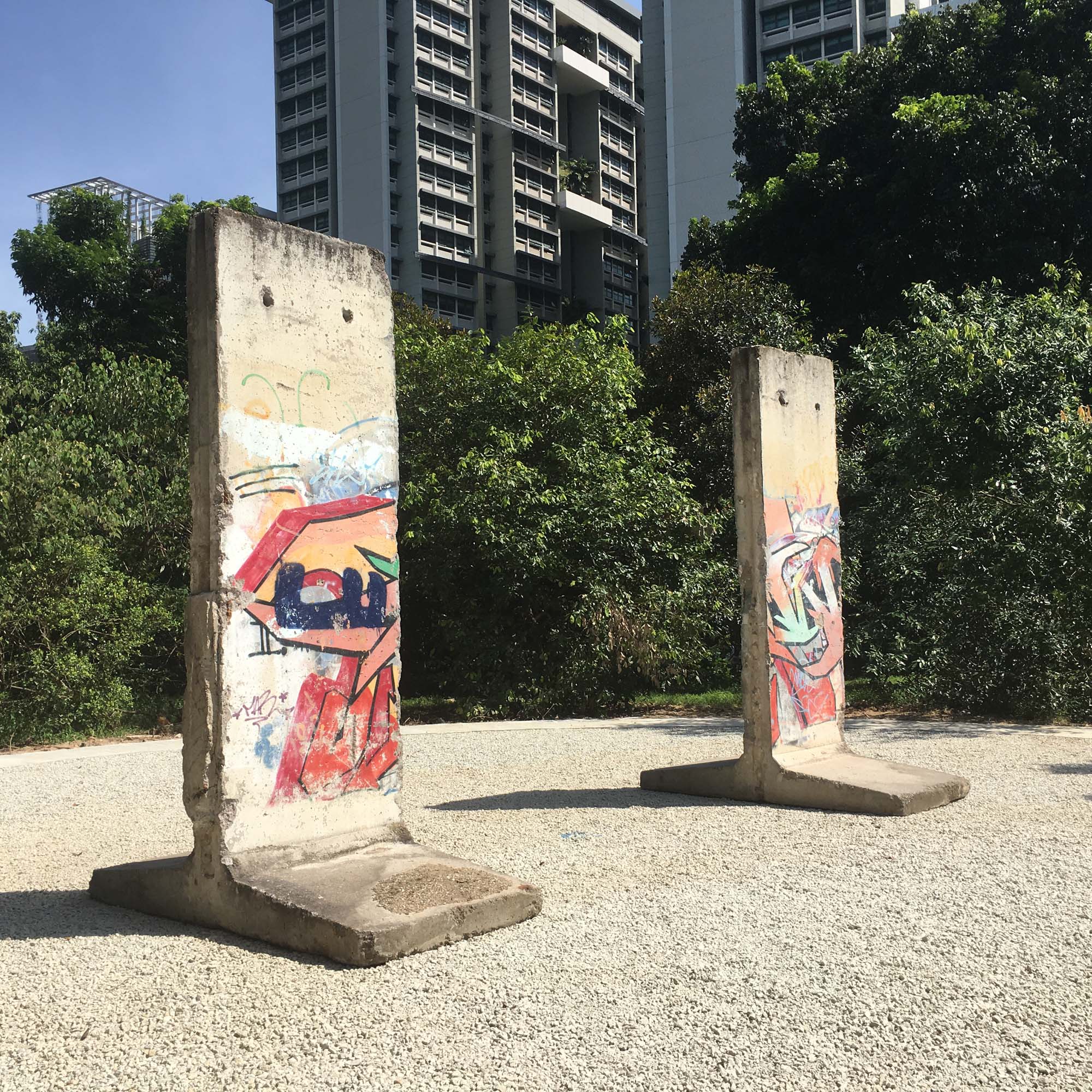 berlin wall nus tembusu college