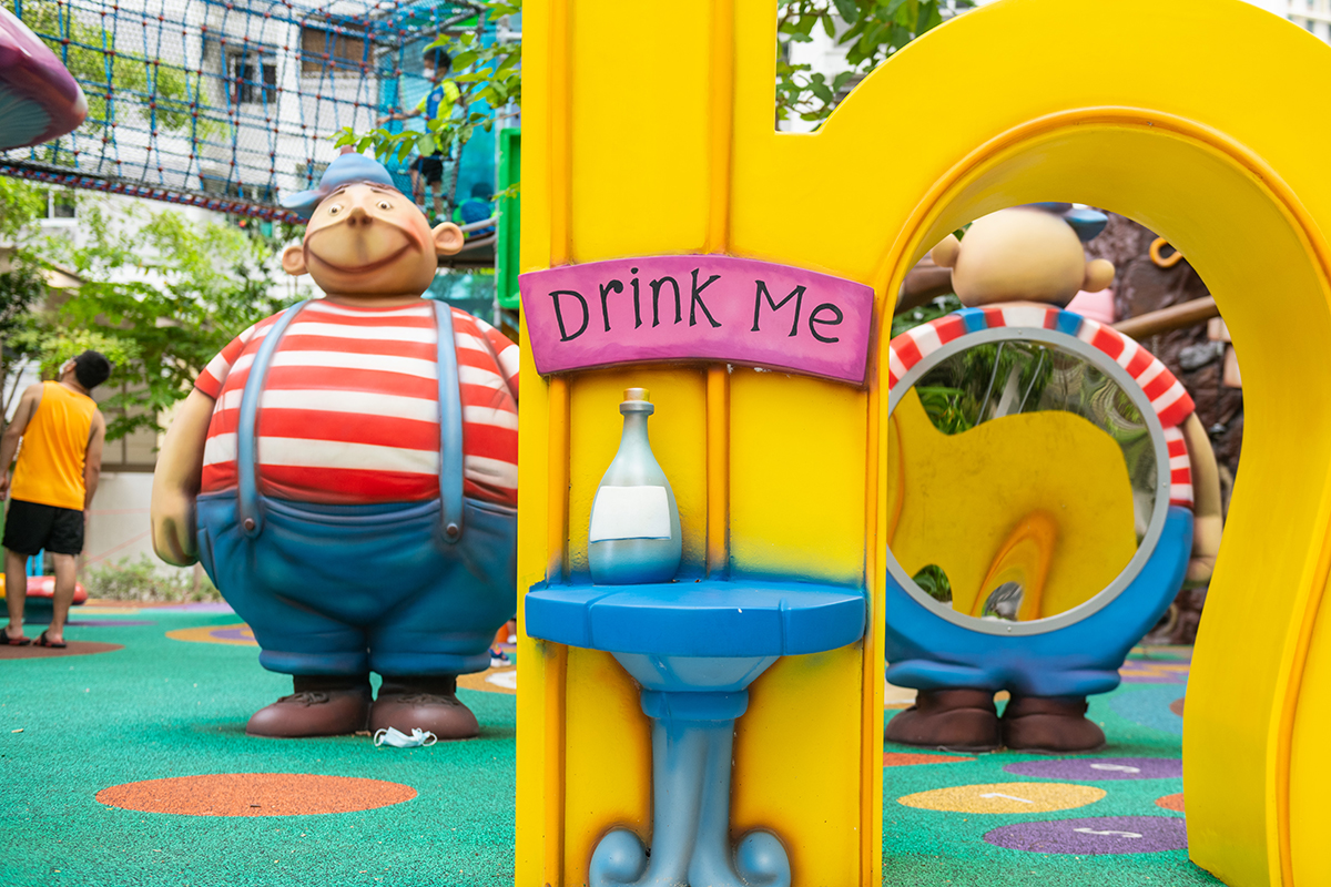 Alice in Wonderland playground & Woodlands Vista Park