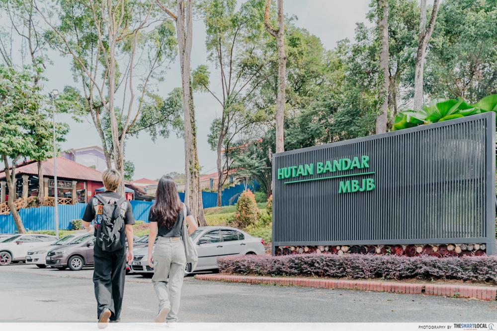 Hutan Bandar MBJB - Entrance