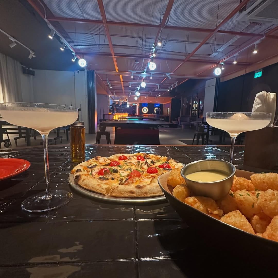 TopTable at New Bahru - pizza