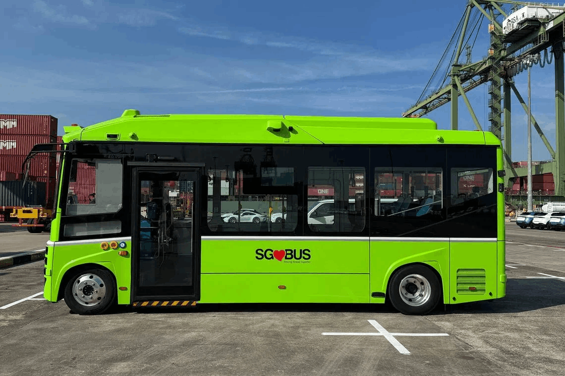 bus network - driverless bus