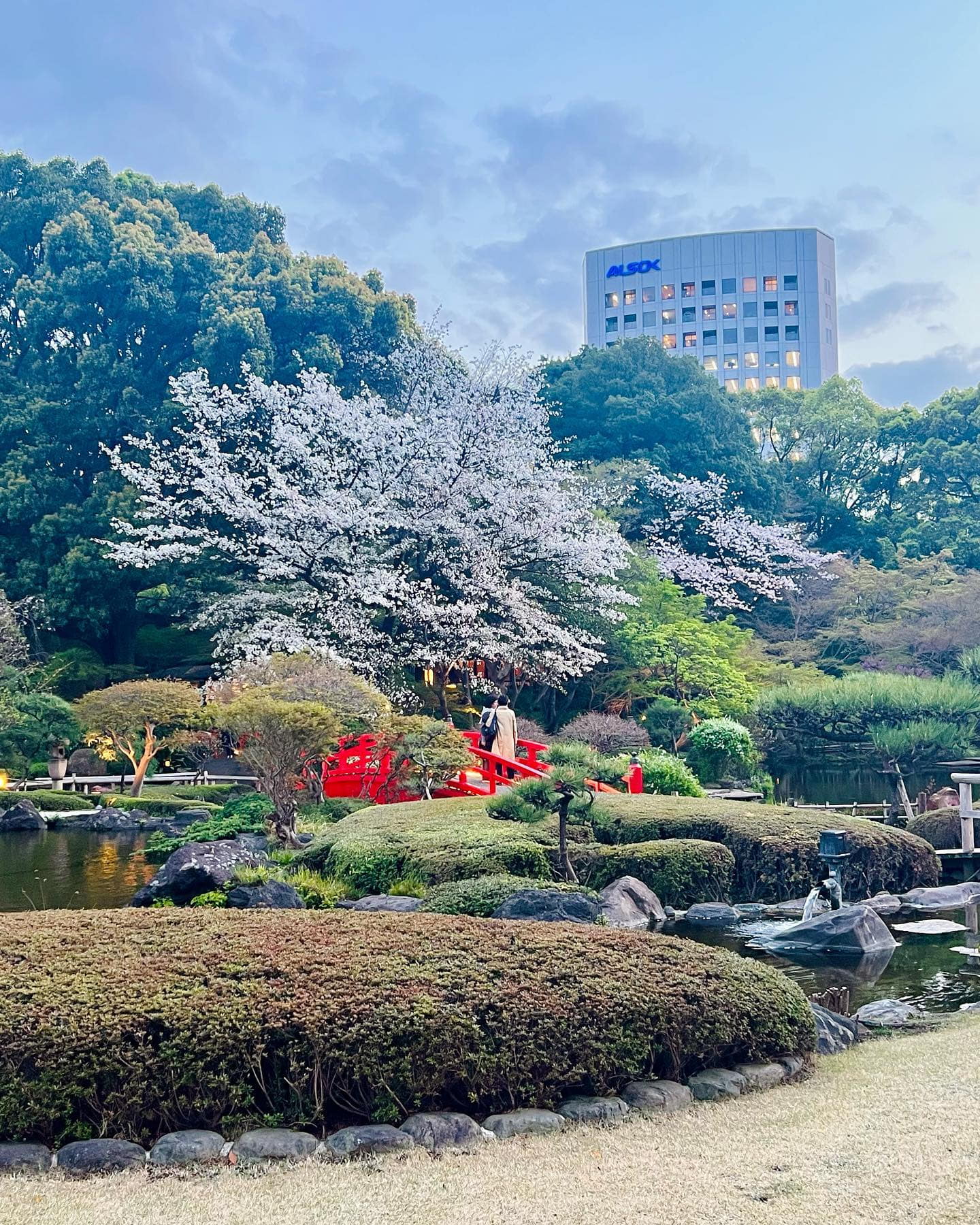free things to do in tokyo - hotel new otani