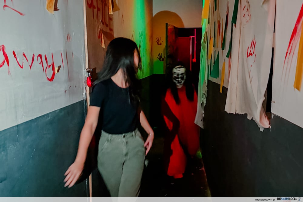 Scare actor chasing
