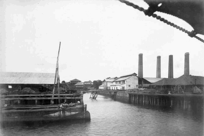 the straits trading company tin smelting plant