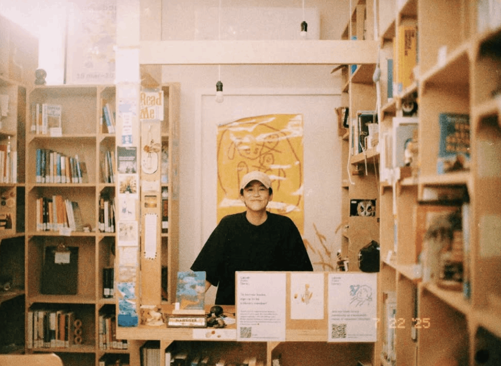 18 best solo date ideas singapore - casual poet library
