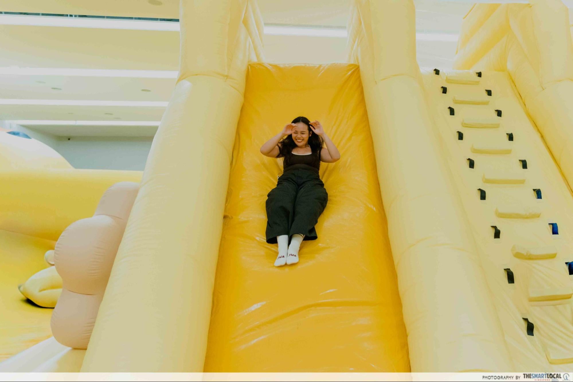 Inflatable slide