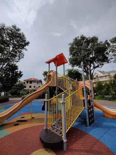 EASTWOOD PARK PLAYGROUND