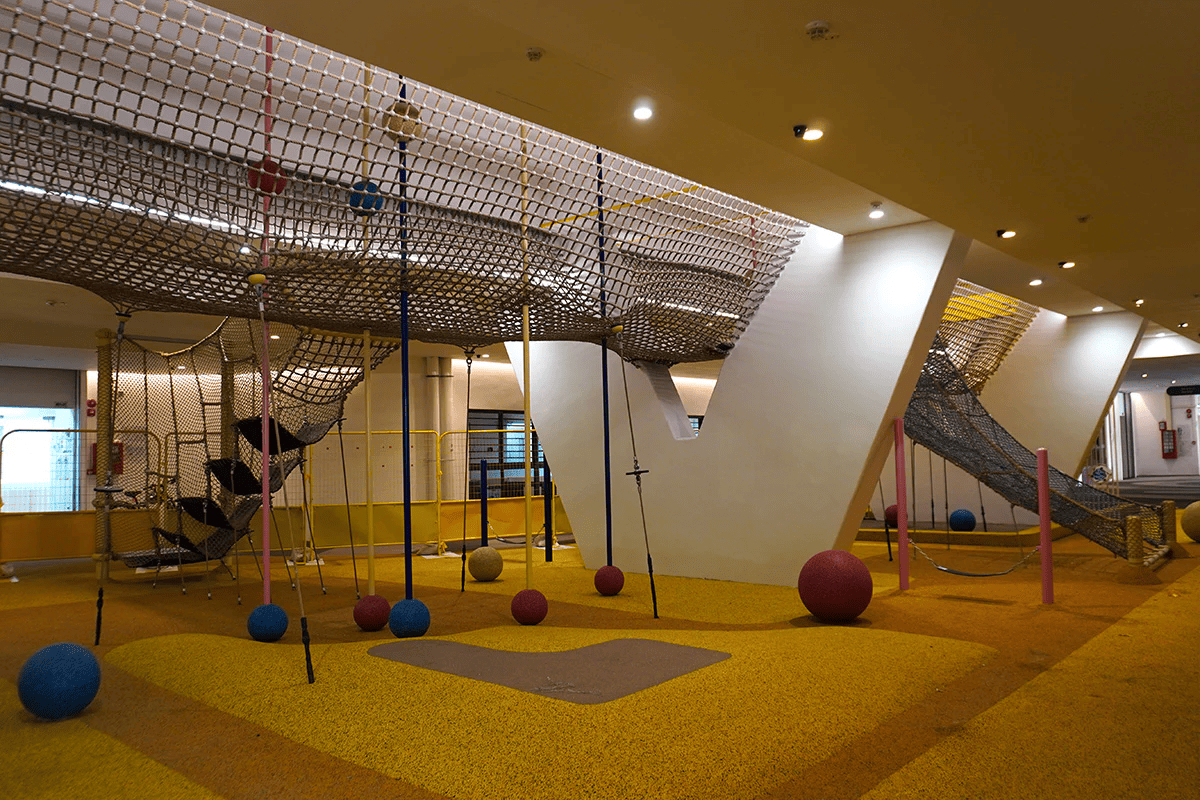 Sheltered playground in Tengah