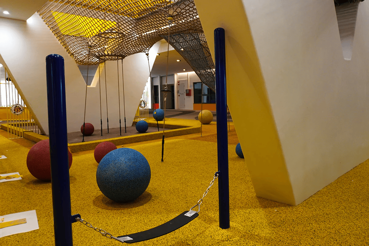 Indoor net playground ground level