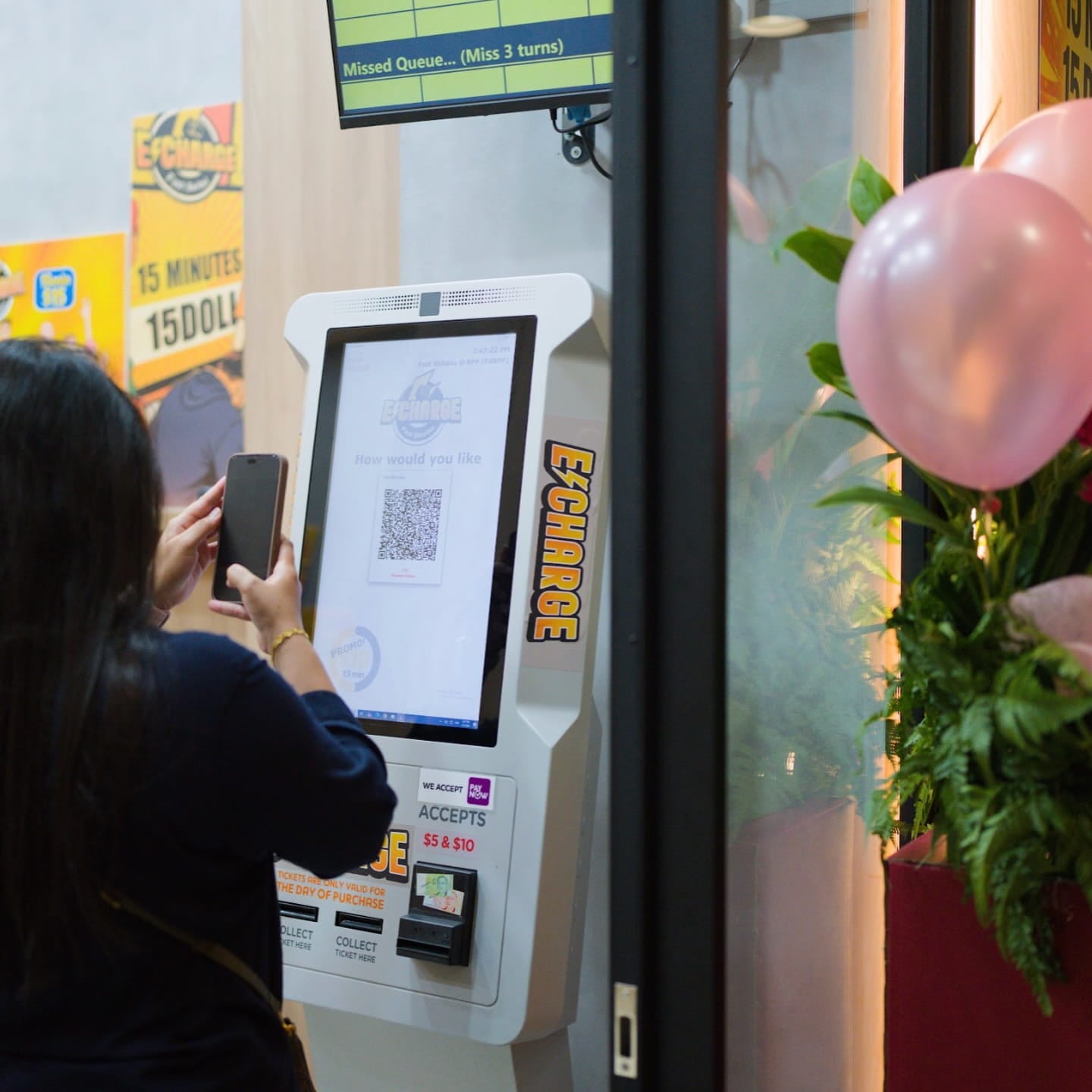 e-charge kiosk