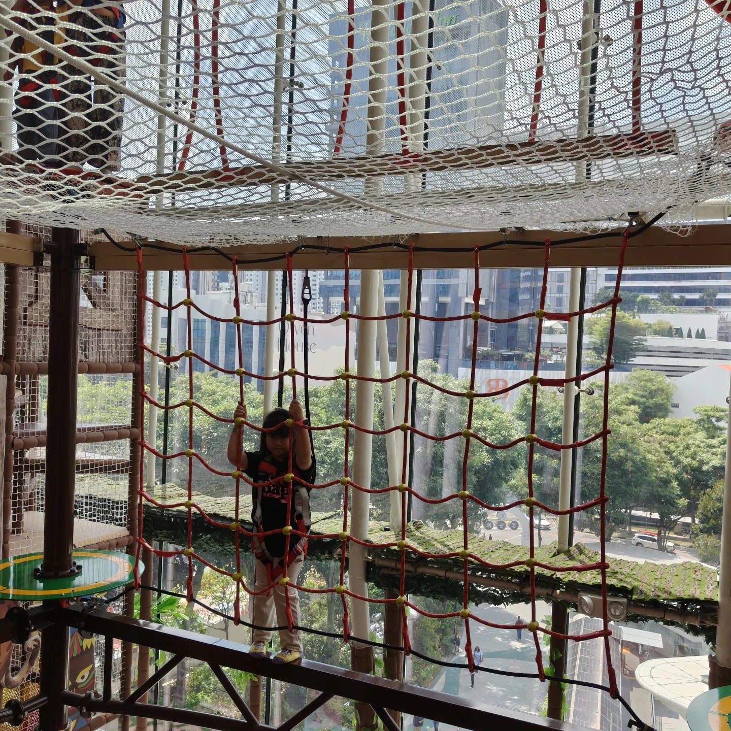 giggle jungle by yooland - high ropes course