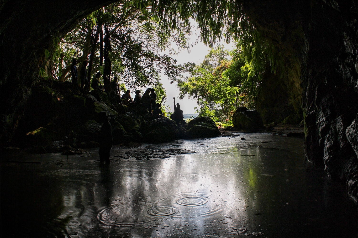 Nek Santen Cave