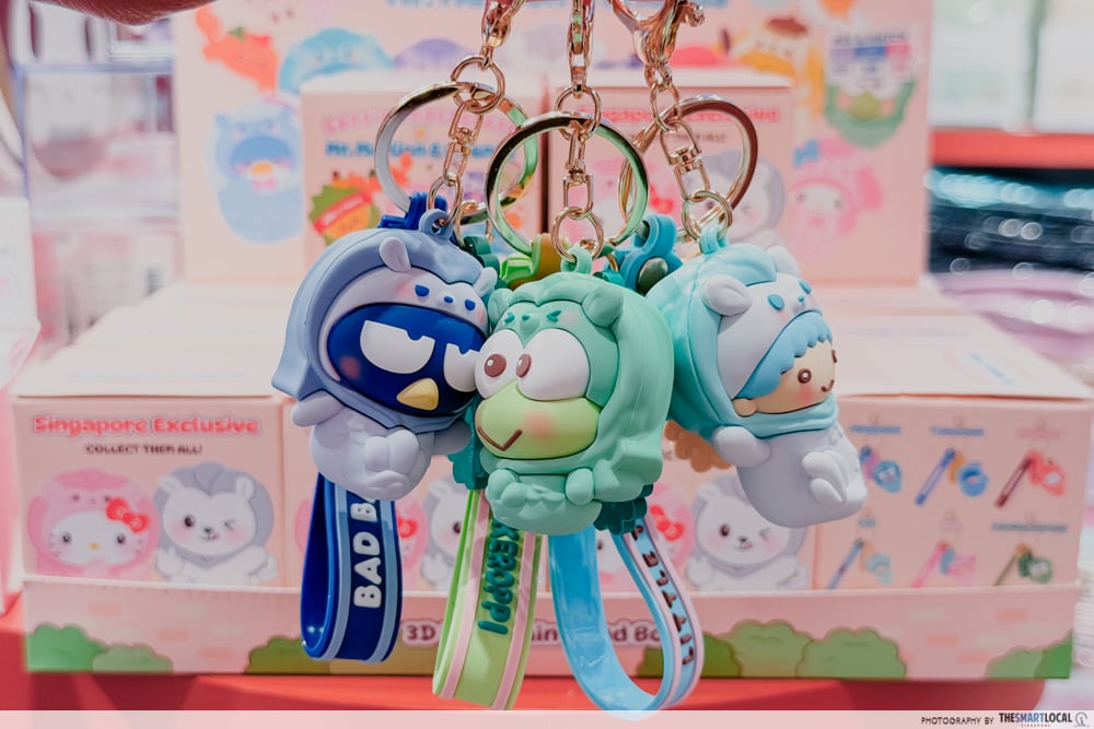sanrio chinatown - sanrio x mr merlion and friends blind box keychains