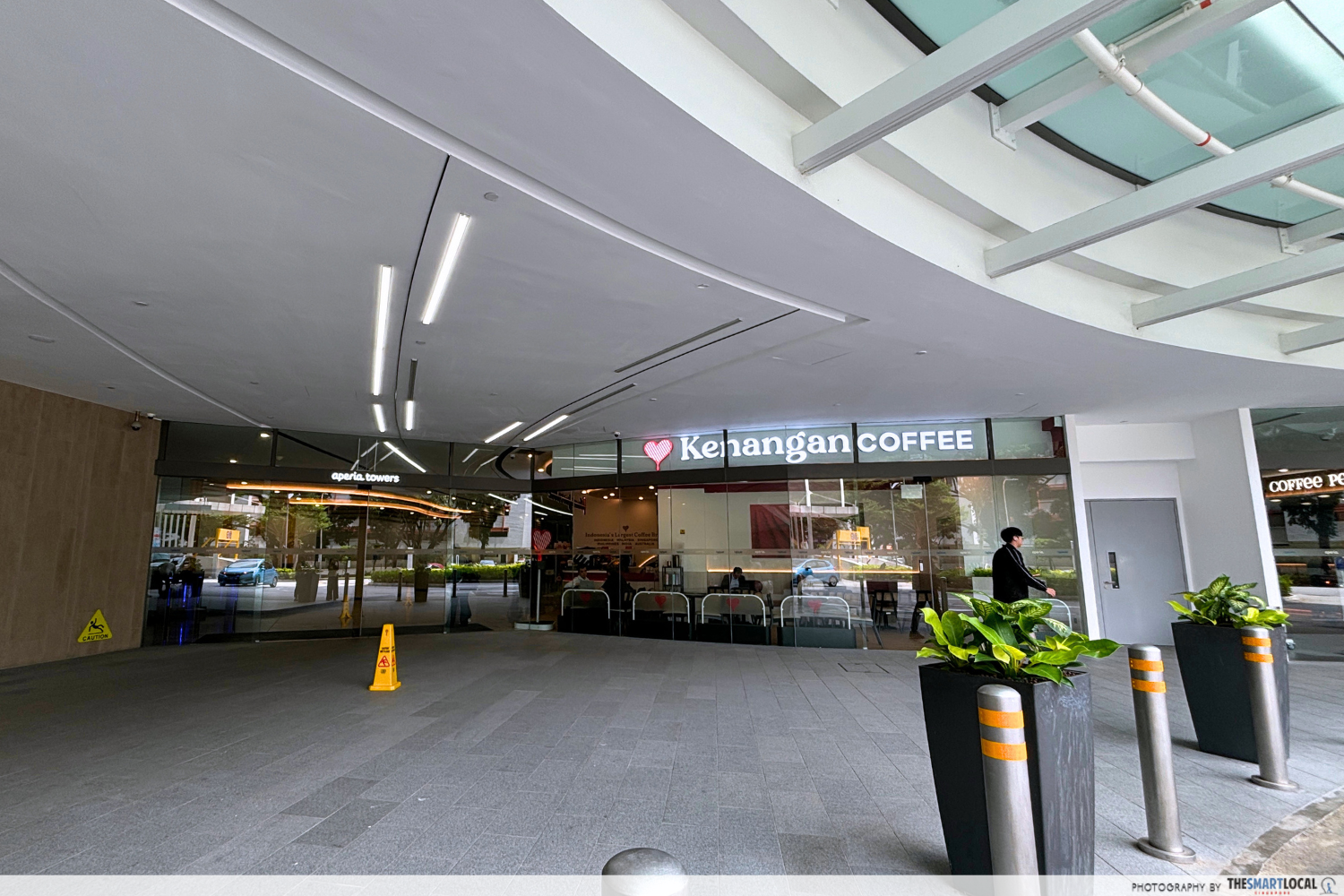 Aperia Mall - pick up point