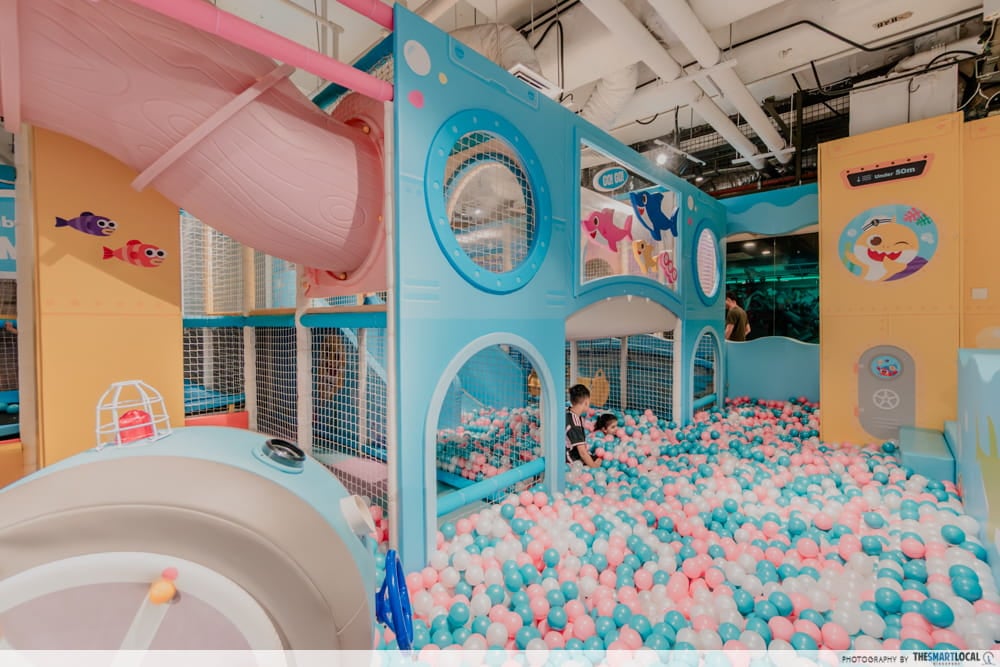 Ball pit area
