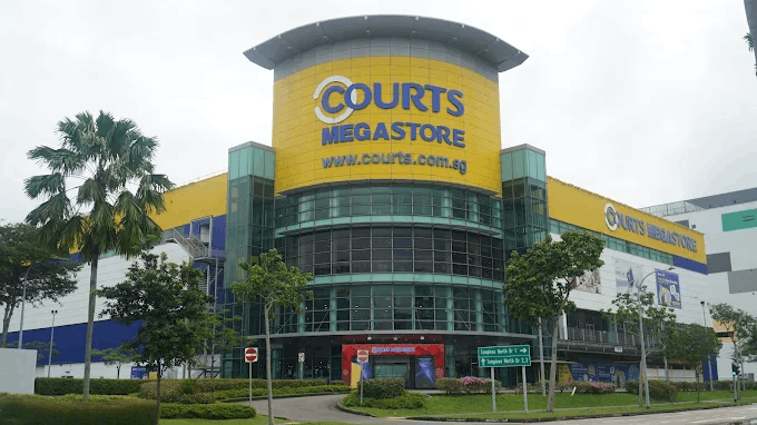 COURTS Megastore