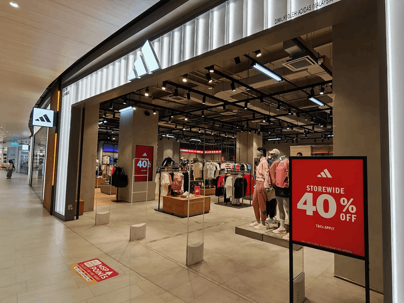 LaLaport Bukit Bintang City Centre Transportation Hub - outlet mall