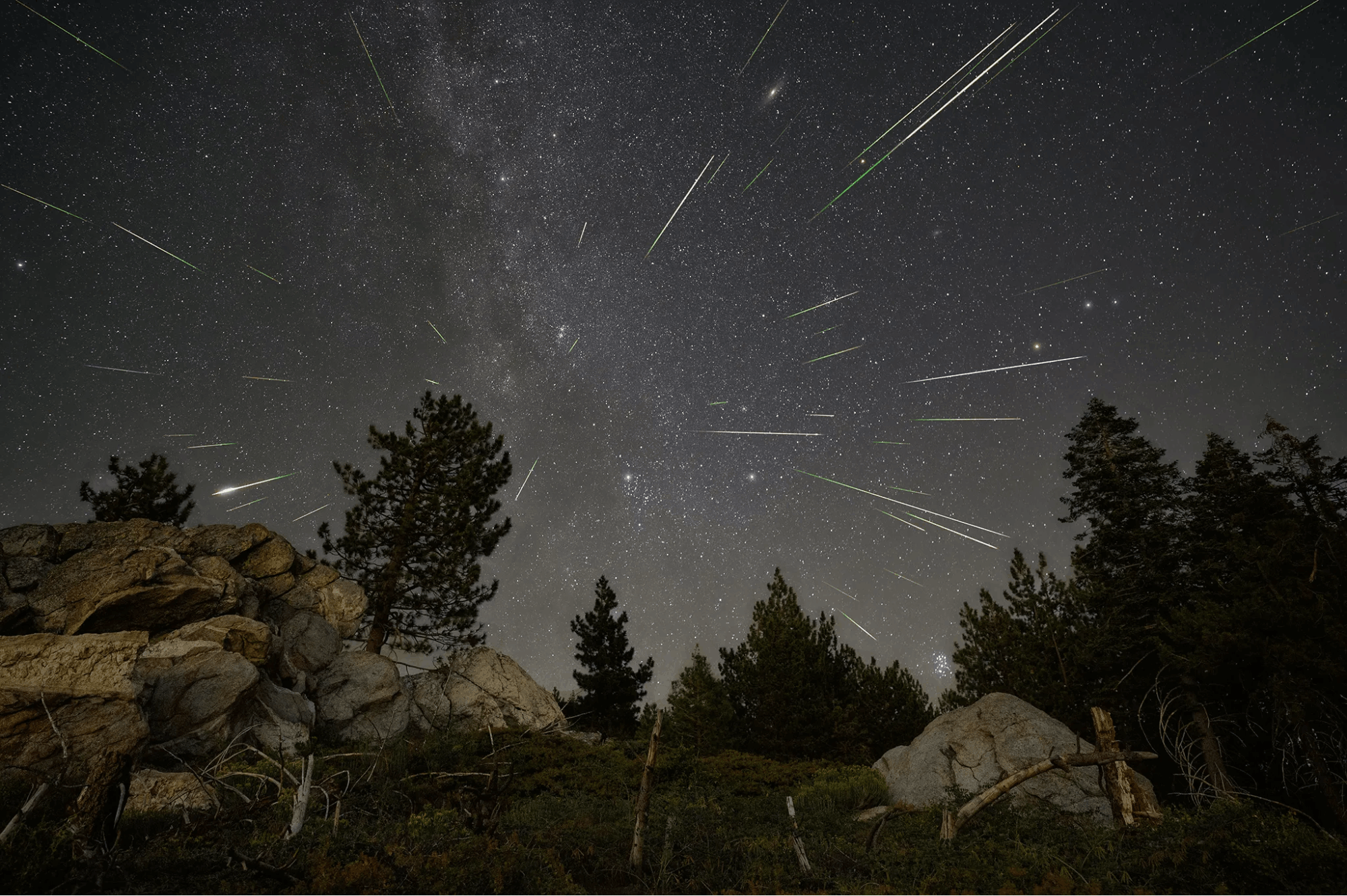 Southern Delta Aquariids Meteor Shower - shooting stars