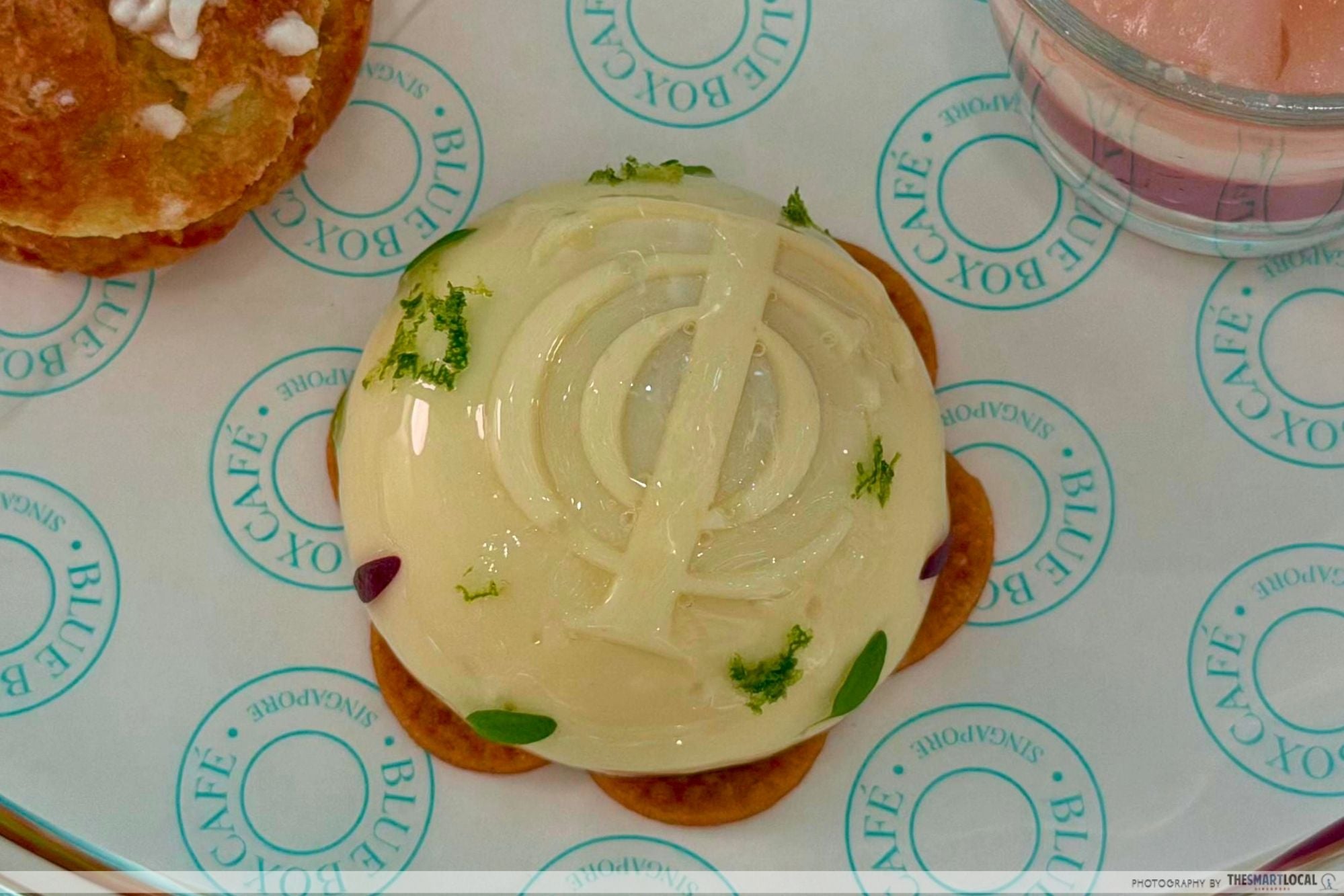 blue box cafe - calamansi tartelette top