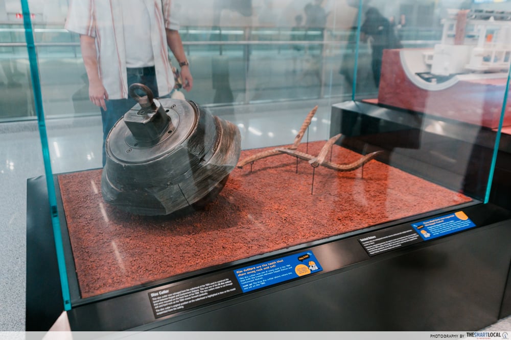 keppel station exhibition components