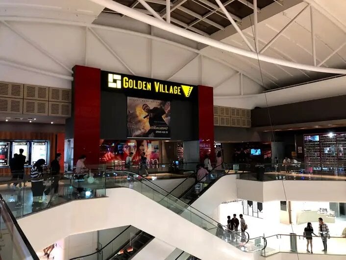 golden village plaza singapura - intro shot