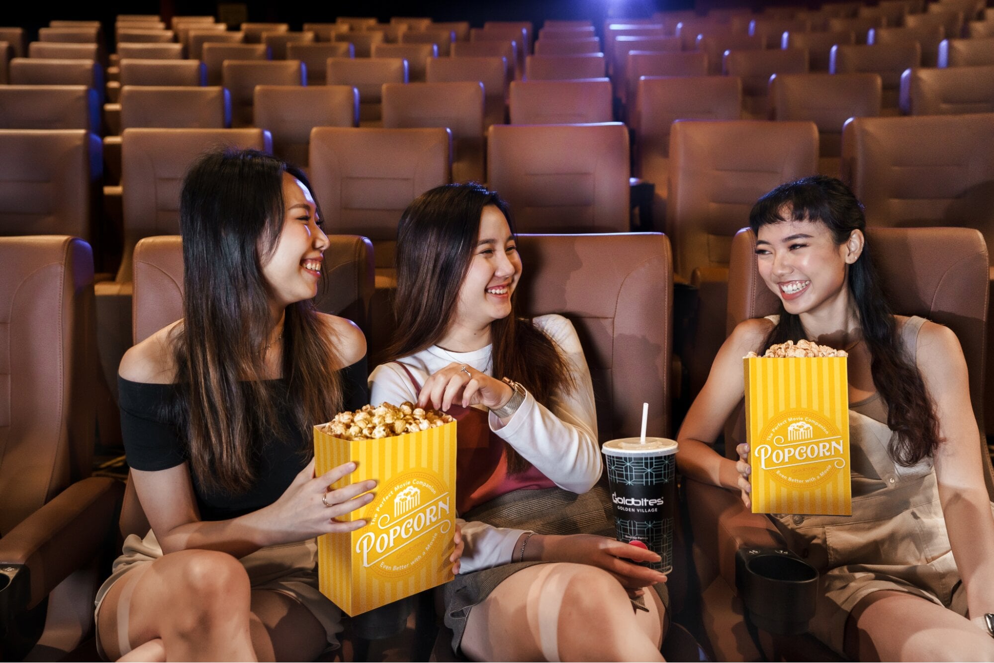 golden village - popcorn and drinks
