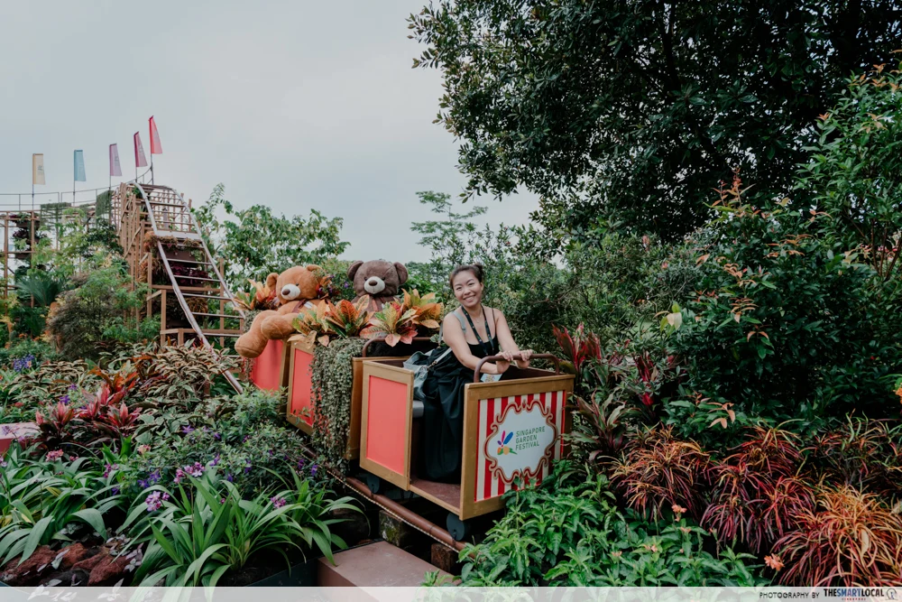 Floral roller coaster