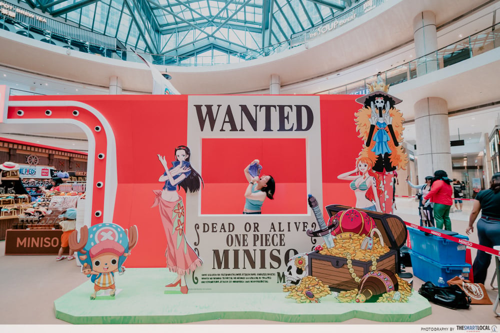 wanted poster photospot