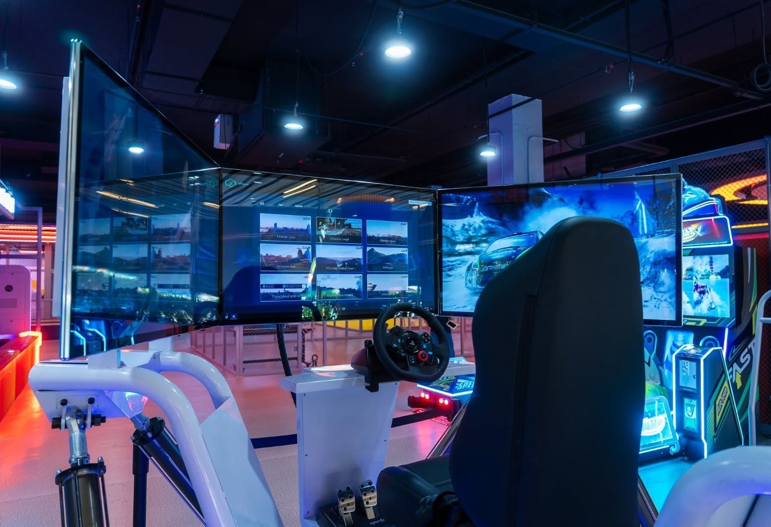 playon downtown east - racing simulator