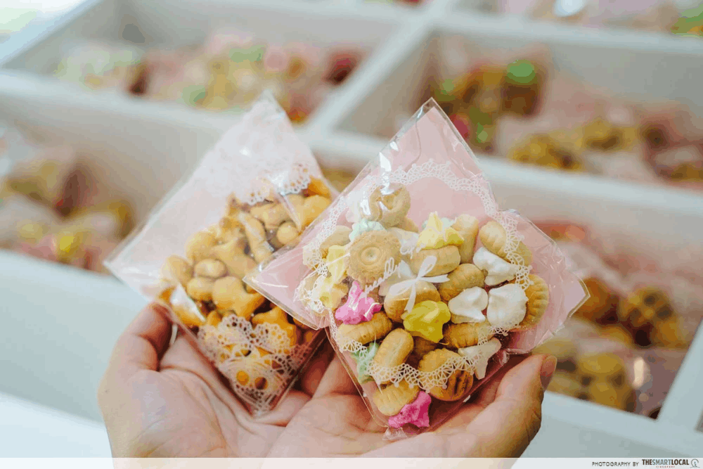 Iced gem biscuits