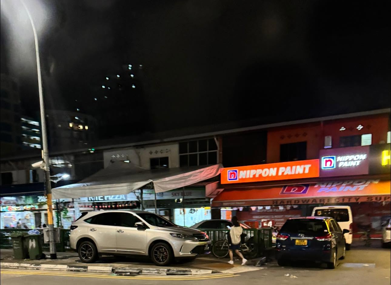 illegal parking pavement