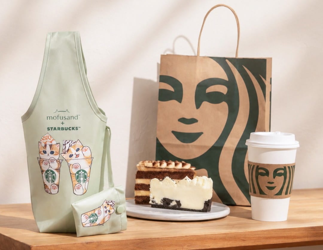 Free Mofusand x Starbucks reusable cup sleeve