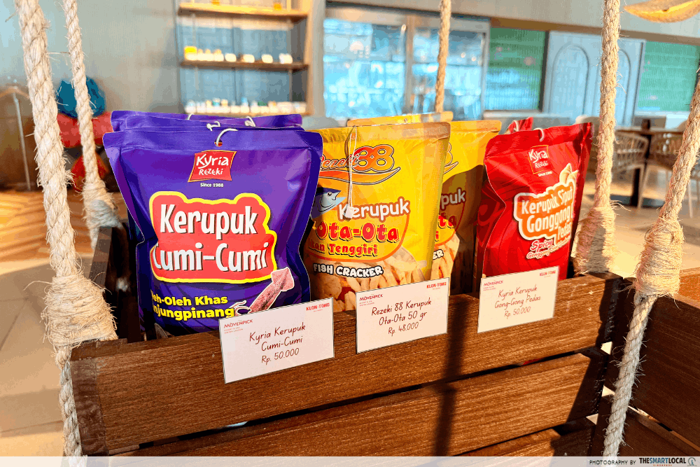 Mövenpick Resort & Spa Bintan Lagoon - local snacks