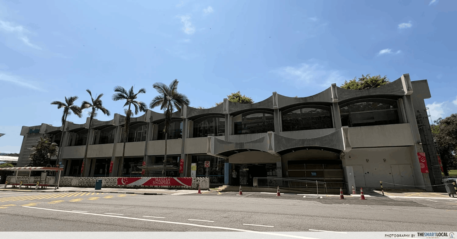 Redevelopment Singapore - Queenstown Library Exterior