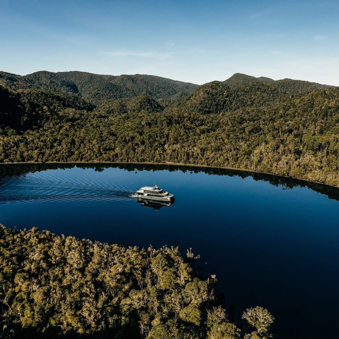 Soft adventure outdoor travel ideas in Tasmania - crusies