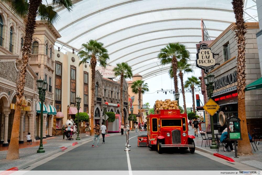 Universal Studios Singapore Hollywood