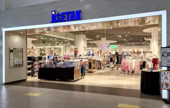 closed and closing department stores singapore - isetan