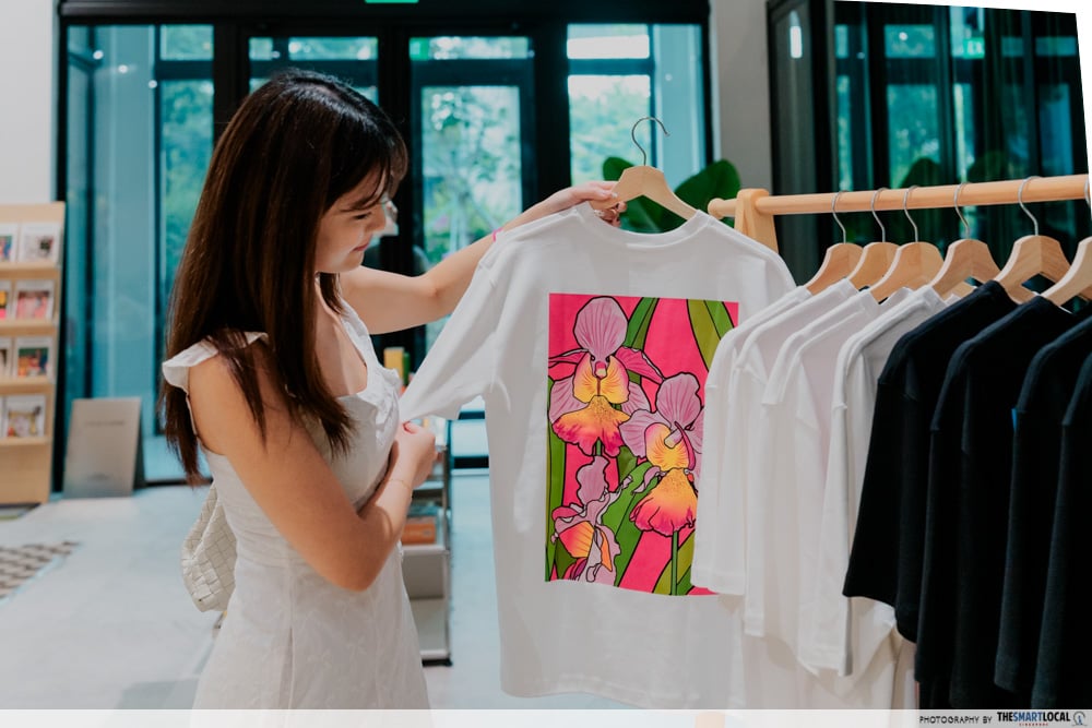 T-shirt