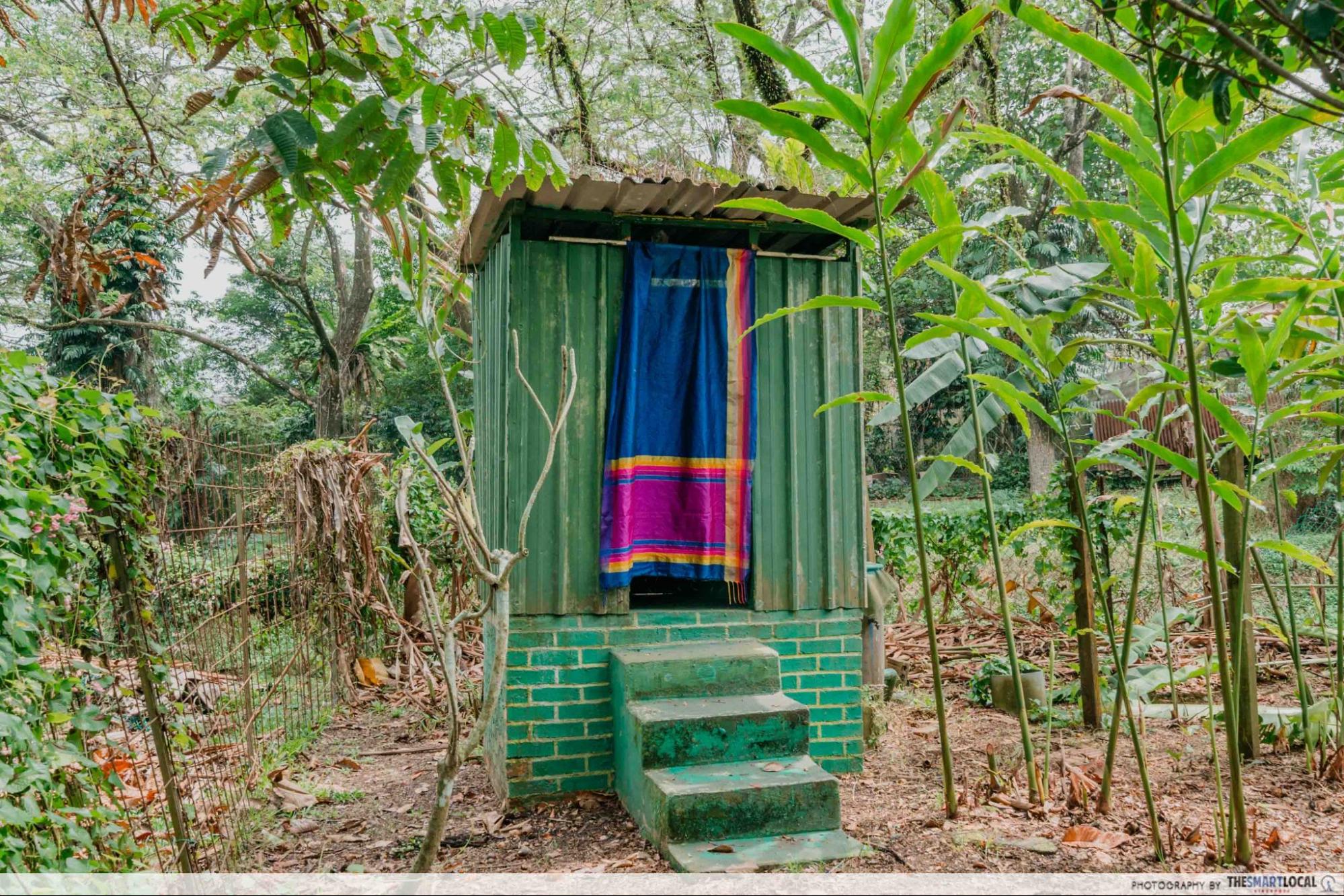 bollywood farms toilet 