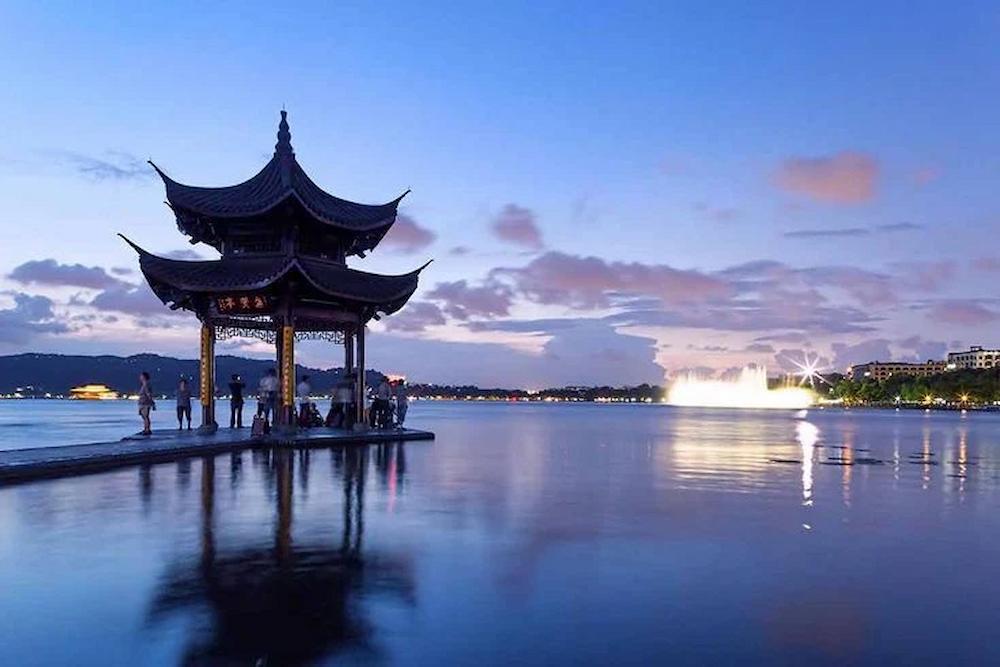 best places to visit in china - west lake