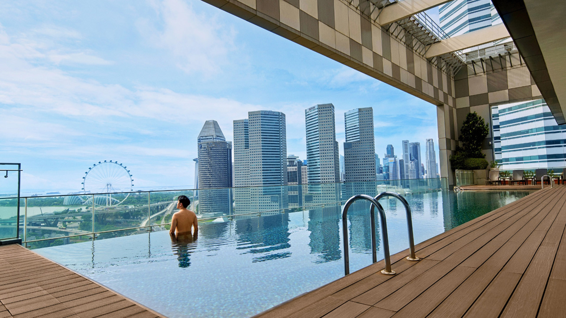Pan Pacific Serviced Suites Beach Road