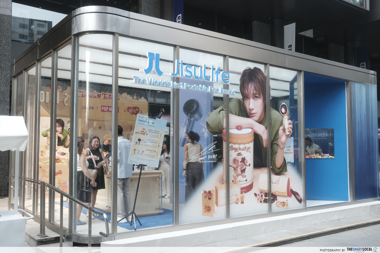 Pop-up exterior