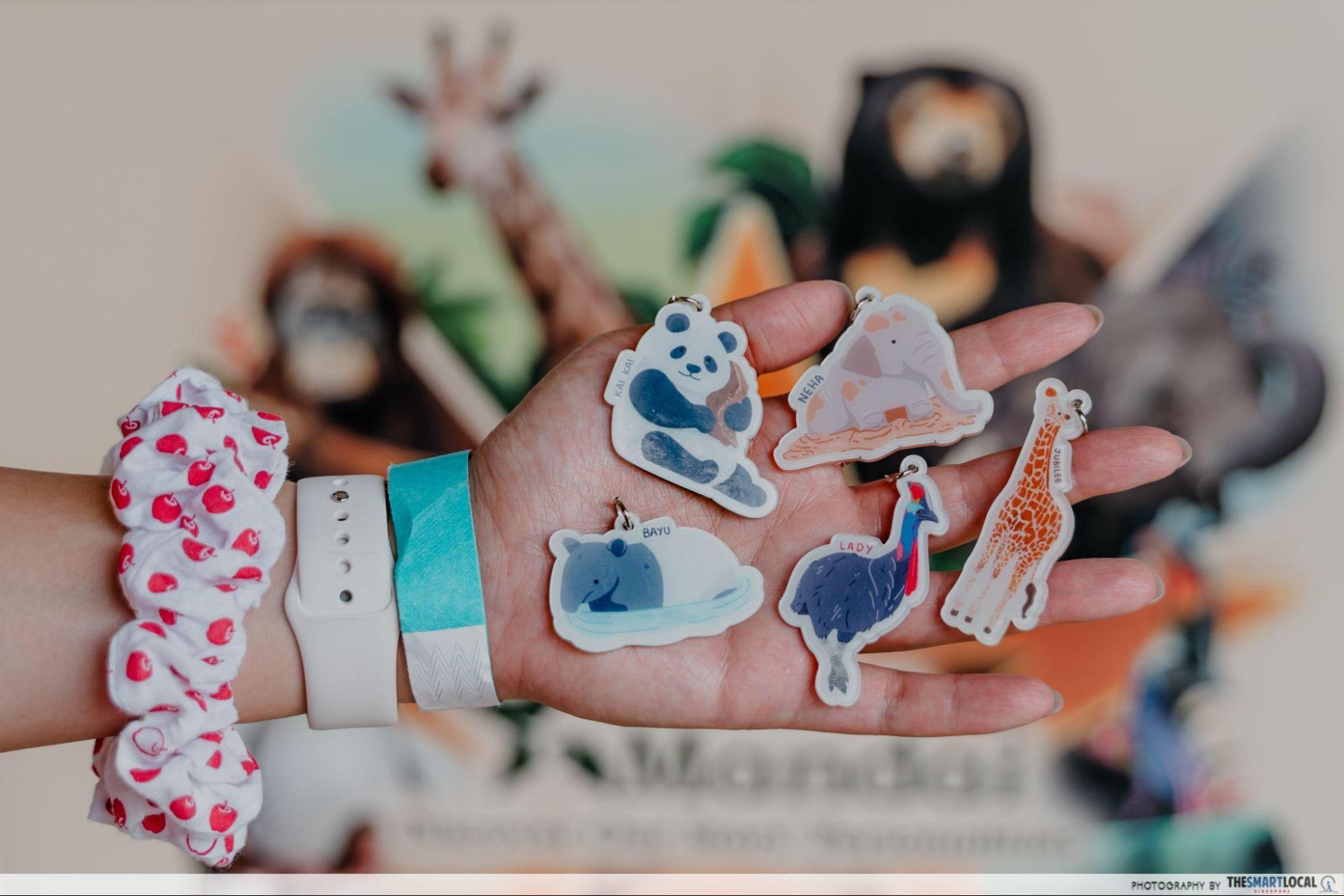 stars of mandai - blind box key charm