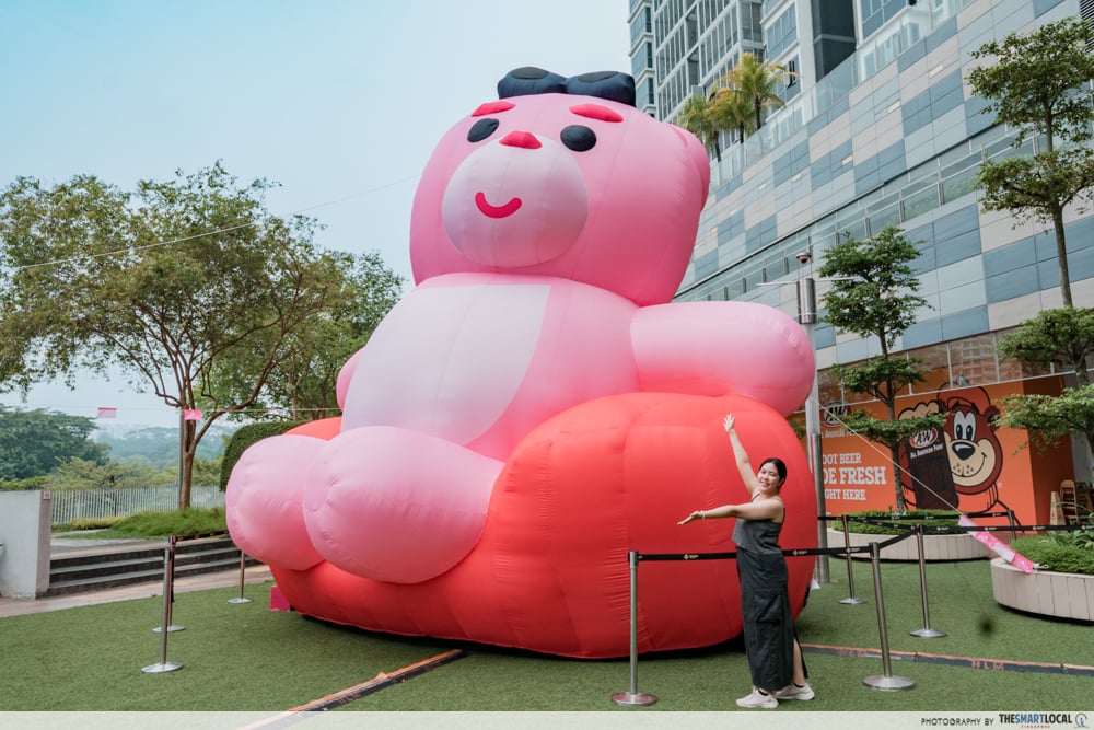 waterway point bellygom giant inflatable