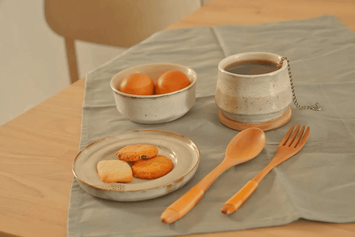 The Morning Table pottery workshop by Meso Ceramics