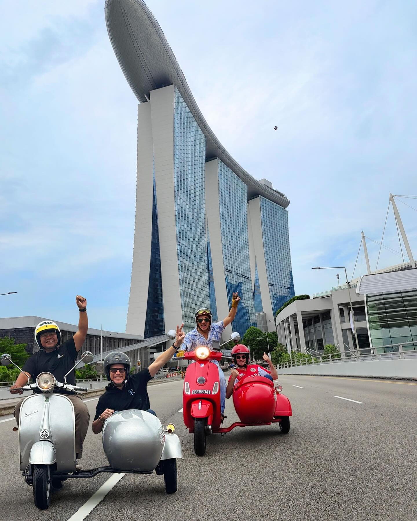 Explore SG in a Vespa sidecar